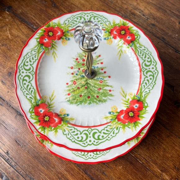 The Pioneer Woman 2-Tier Holiday Cheer Server - Picture 3 of 8